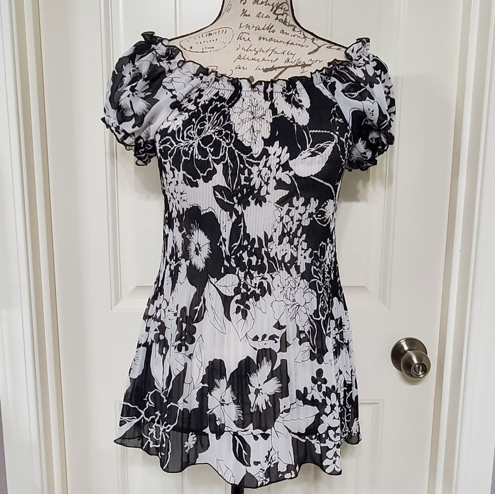 Nice Wear Pleated Off The Shoulder Blouse